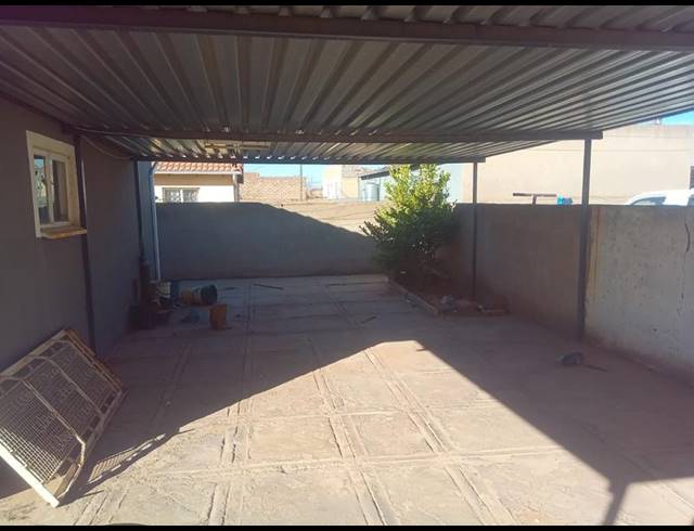 3 BEDROOM HOUSE FOR SALE IN PROTEA GLEN EXT